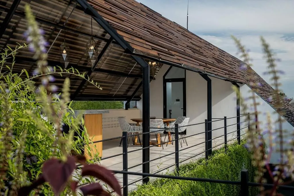 Villa Talisman - Luxury Rooftop Canggu Villa Only 5 Mins To Beach