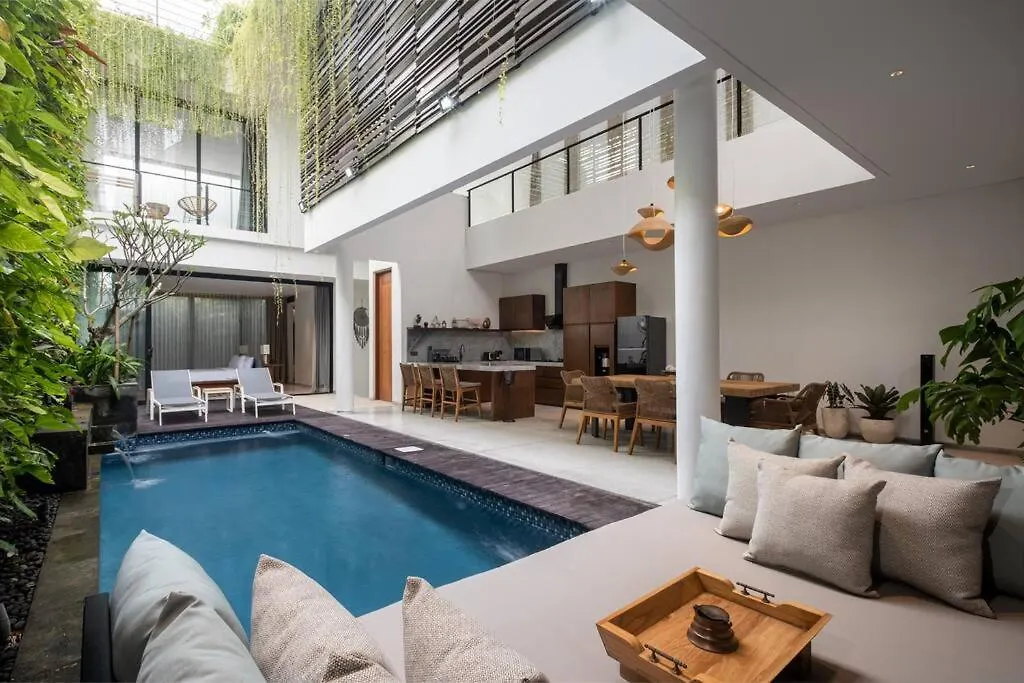 Villa Talisman - Luxury Rooftop Canggu Villa Only 5 Mins To Beach