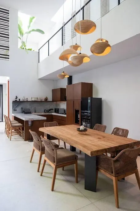 Villa Talisman - Luxury Rooftop Canggu Villa Only 5 Mins To Beach