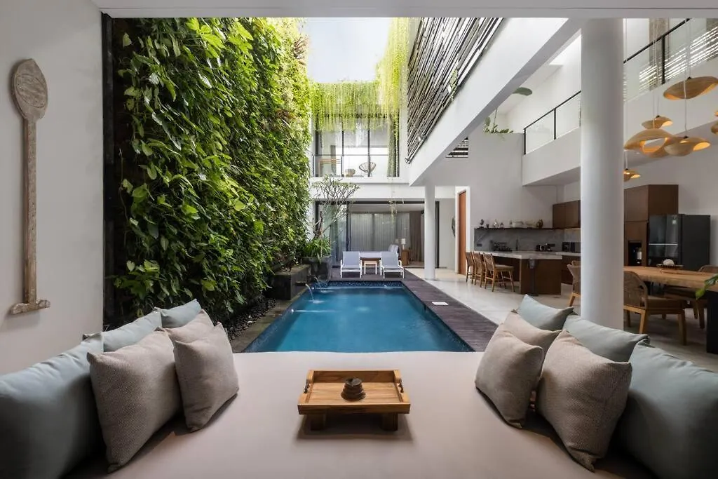 Villa Talisman - Luxury Rooftop Canggu Villa Only 5 Mins To Beach
